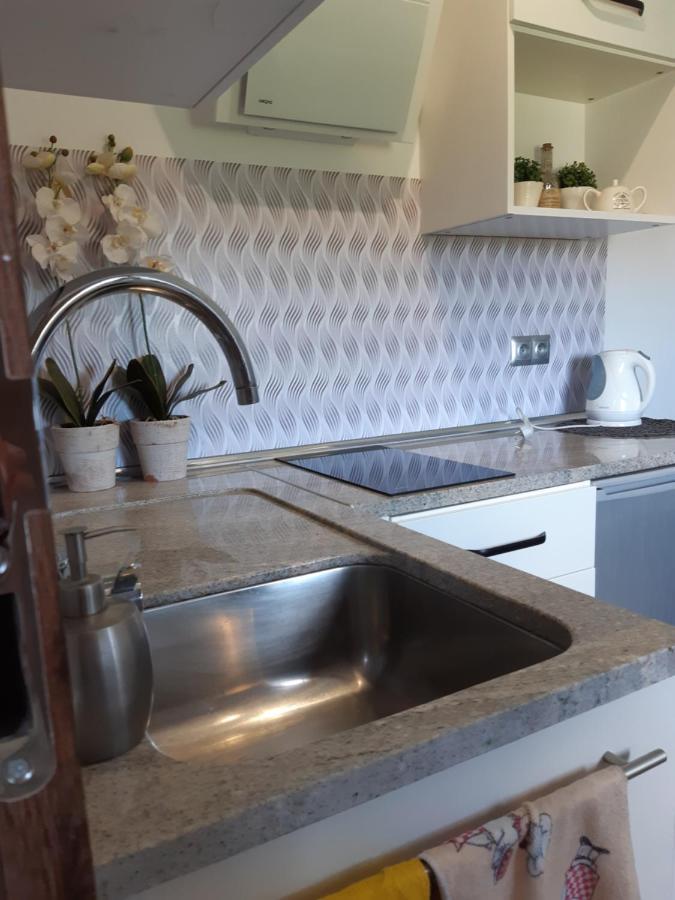 Maly Apartamencik Teo ريفال المظهر الخارجي الصورة