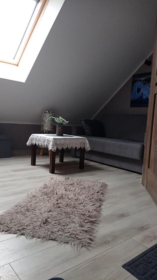Maly Apartamencik Teo ريفال المظهر الخارجي الصورة