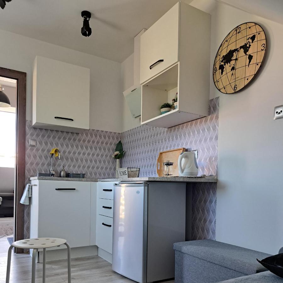 Maly Apartamencik Teo ريفال المظهر الخارجي الصورة